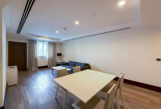 914281 - Property Image 2