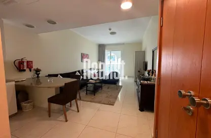 Apartment - Studio - 1 Bathroom for rent in Viva West - Viva Bahriyah - The Pearl Island - Doha