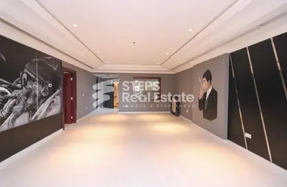 Apartment - 1 Bedroom - 2 Bathrooms for sale in Tower 24 - Porto Arabia - The Pearl Island - Doha