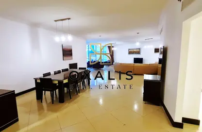 Duplex - 3 Bedrooms - 5 Bathrooms for rent in West Bay Tower - West Bay - West Bay - Doha