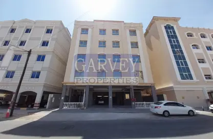 Apartment - 1 Bedroom - 1 Bathroom for rent in Umm Ghwailina Comm - Umm Ghuwalina - Umm Ghuwailina - Doha