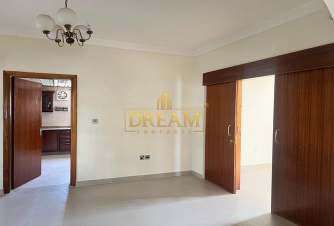 995963 - Property Image 3