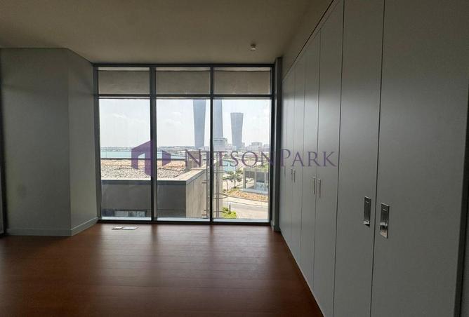 929882 - Property Image 3
