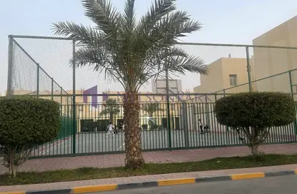 مجمع سكني - 4 غرف نوم - 4 حمامات للايجار في اوبت - تي سي اتش ا - الغرافة - الغرافة - الدوحة