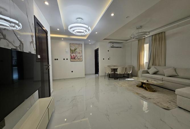 960398 - Property Image 2