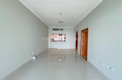 Apartment - 2 Bedrooms - 3 Bathrooms for rent in Viva West - Viva Bahriyah - The Pearl Island - Doha