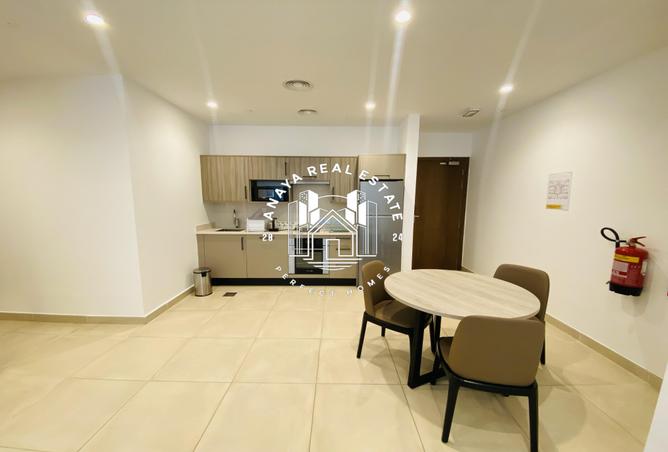 972913 - Property Image 3