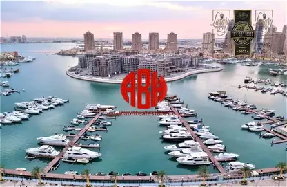 Apartment - 3 Bedrooms - 5 Bathrooms for rent in Tower 17 - Porto Arabia - The Pearl Island - Doha