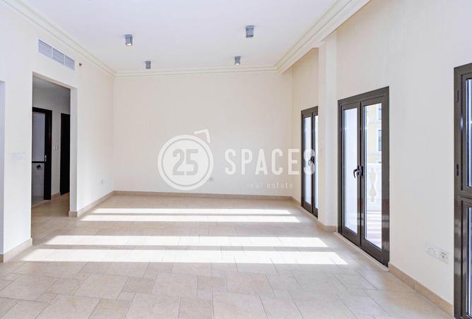 969662 - Property Image 2