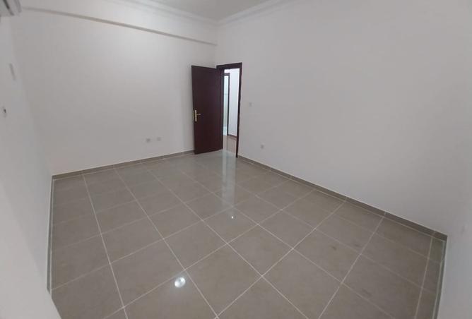 980197 - Property Image 2