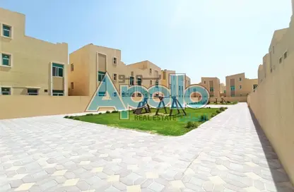 Outdoor Building image for: Villa - 5 Bedrooms - 4 Bathrooms for rent in Al Kheesa - Al Kheesa - Umm Salal Mohammed, Image 1