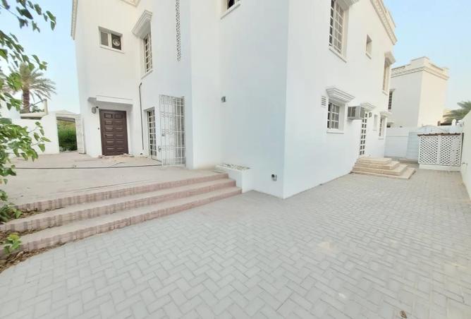 1004049 - Property Image 2