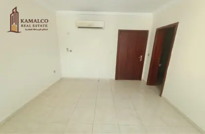 شقة - 3 غرف نوم - 3 حمامات للايجار في منتزه 7 - المنتزه - الدوحة