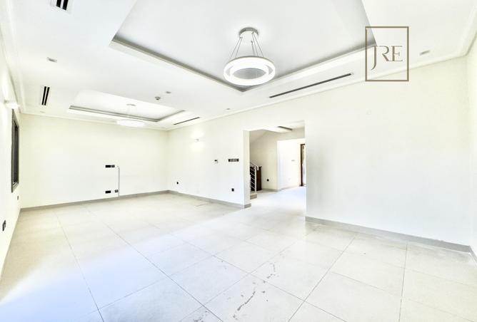 953507 - Property Image 2