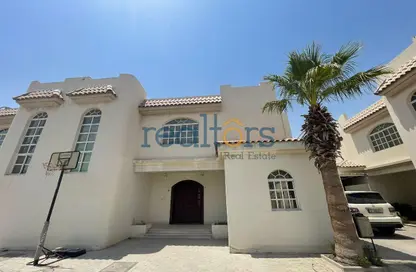 Villa - 3 Bedrooms - 4 Bathrooms for rent in Souk Al gharaffa - Al Gharrafa - Doha
