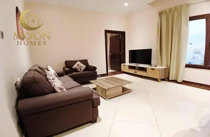 Apartment - 1 Bedroom - 2 Bathrooms for rent in Umm Ghuwalina - Umm Ghuwailina - Doha