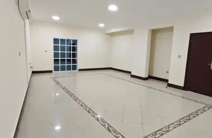 Apartment - 2 Bedrooms - 2 Bathrooms for rent in Al Jazeera Street - Fereej Bin Mahmoud North - Fereej Bin Mahmoud - Doha