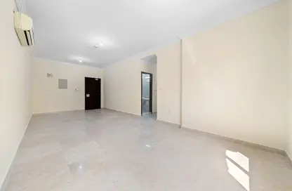 Apartment - 2 Bedrooms - 2 Bathrooms for rent in Al Sadd Road - Al Sadd - Doha