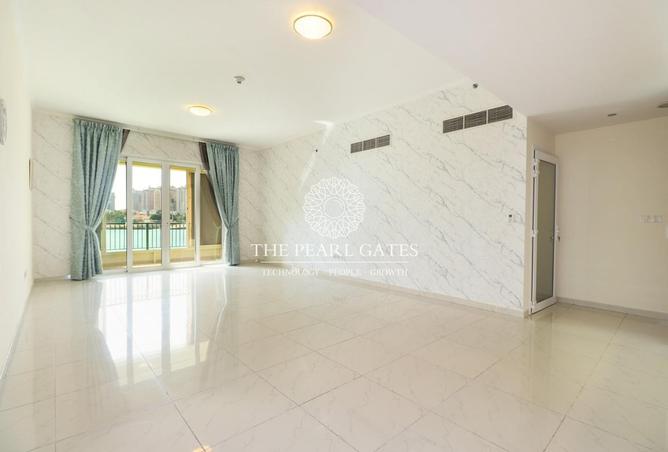 843044 - Property Image 2