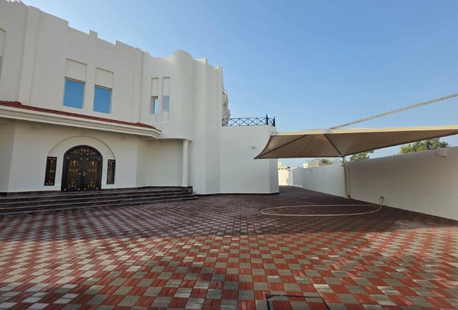 930817 - Property Image 2