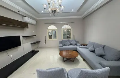 Apartment - 1 Bedroom - 2 Bathrooms for rent in Musheireb Tower - Musheireb - Musheireb - Doha