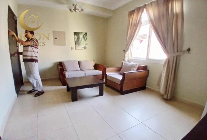 975475 - Property Image 2