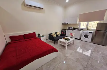 Apartment - Studio - 1 Bathroom for rent in Al Messila - Doha