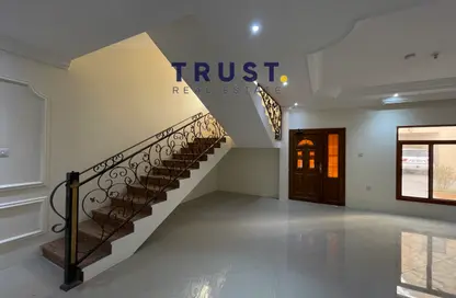 فيلا - 5 غرف نوم - 5 حمامات للايجار في مشروع فلل الخور - الخور