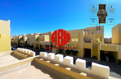 Villa - 4 Bedrooms - 4 Bathrooms for rent in Souk Al gharaffa - Al Gharrafa - Doha