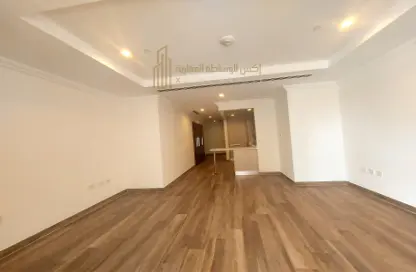 Apartment - Studio - 1 Bathroom for rent in Tower 6 - Viva Bahriyah - The Pearl Island - Doha