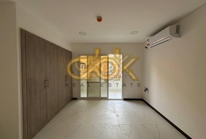 787125 - Property Image 3