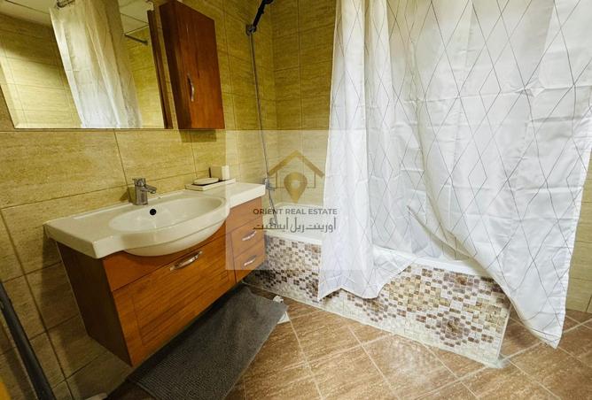 985127 - Property Image 3