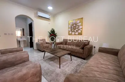 Villa - 5 Bedrooms - 2 Bathrooms for sale in Al Kheesa - Al Kheesa - Umm Salal Mohammed