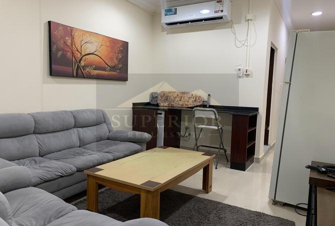 941879 - Property Image 2