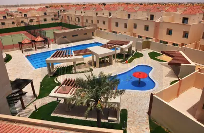 صورة لـ حوض سباحة شقة - 2 غرف نوم - 2 حمامات للايجار في واي فيلدج - ابو سدرة - الريان - الدوحة ، صورة رقم 1