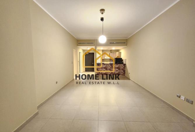 1008710 - Property Image 2