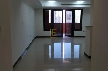 Apartment - 2 Bedrooms - 3 Bathrooms for rent in East Porto Drive - Porto Arabia - The Pearl Island - Doha