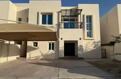 مجمع سكني - 3 غرف نوم - 4 حمامات للايجار في شارع وادي الشاهينيا - عين خالد - الدوحة