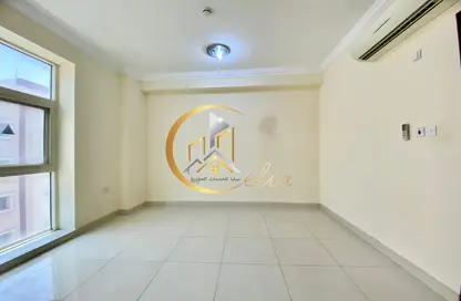 Apartment - 2 Bedrooms - 3 Bathrooms for rent in Thabit Bin Zaid Street - Al Mansoura - Doha