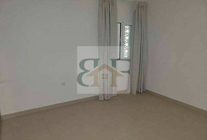 953238 - Property Image 3