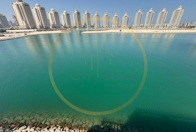 974651 - Property Image 2