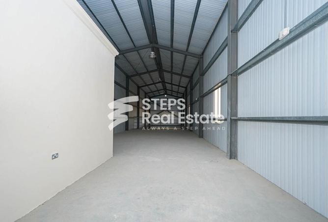 951090 - Property Image 3