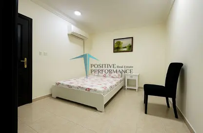 Apartment - Studio - 1 Bathroom for rent in Al Hadara Street - Al Thumama - Doha