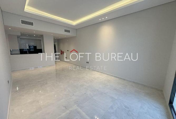 930211 - Property Image 2