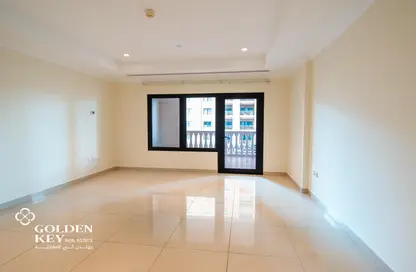 Apartment - 1 Bedroom - 2 Bathrooms for rent in West Porto Drive - Porto Arabia - The Pearl Island - Doha