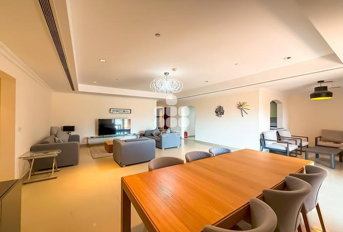 929858 - Property Image 2