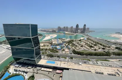 شقة - 2 غرف نوم - 4 حمامات للبيع في برج زجزاج  ب - أبراج زجزاج - الخليج الغربي - الدوحة