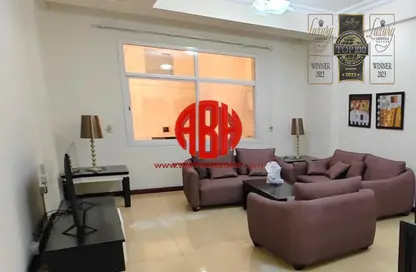 Apartment - 2 Bedrooms - 3 Bathrooms for rent in Al Sadd Road - Al Sadd - Doha