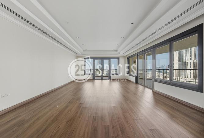 988505 - Property Image 2