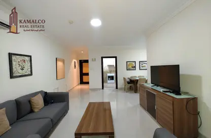 Apartment - 2 Bedrooms - 2 Bathrooms for rent in Umm Ghuwalina - Umm Ghuwailina - Doha